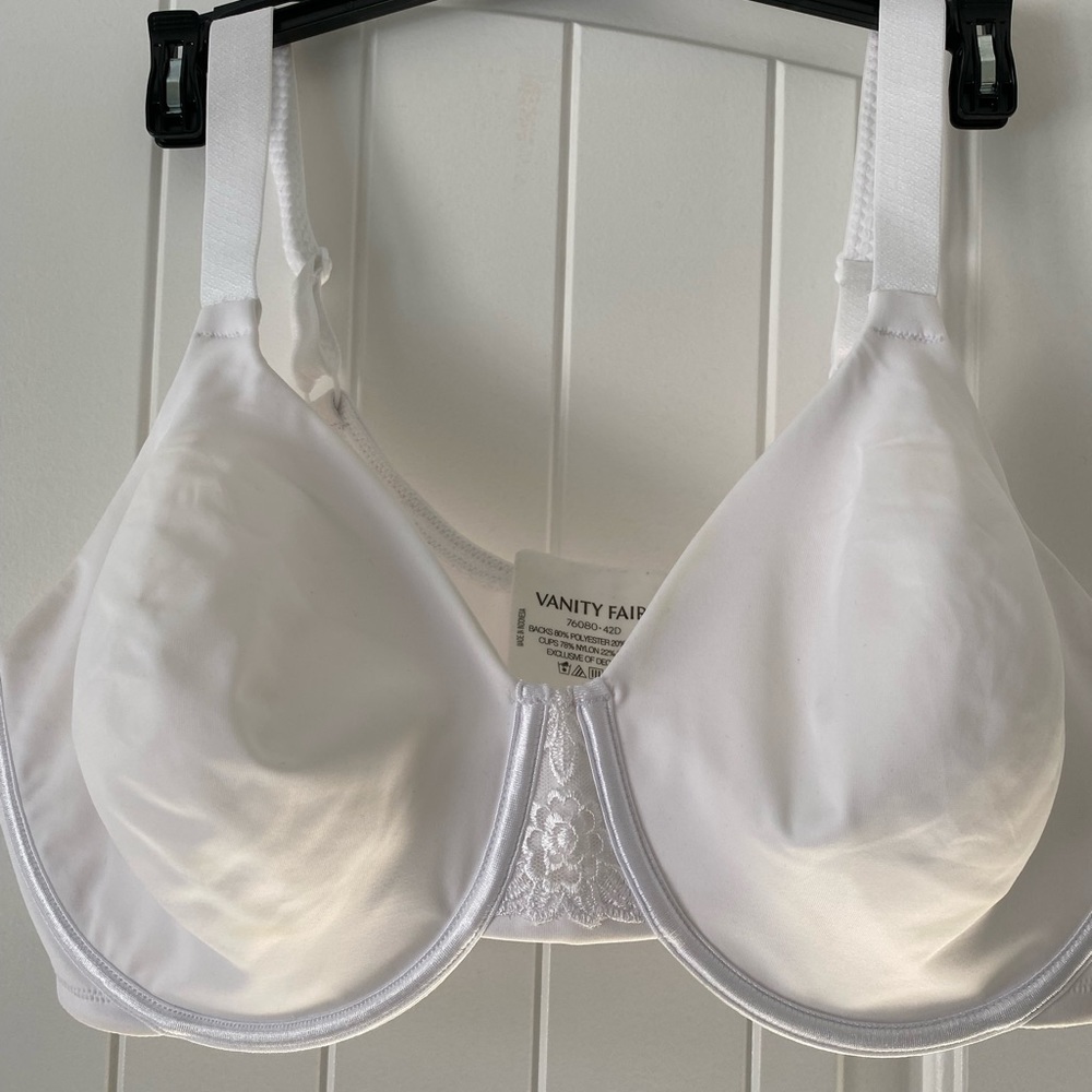 Vanity Fair 42D underwires 4 clasp bra